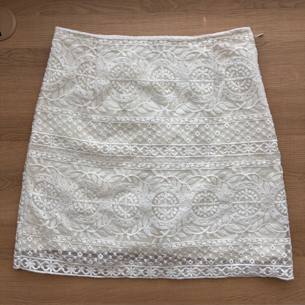 H&M Cream Embroidered Lace Mini Skirt Floral Boho Size XS